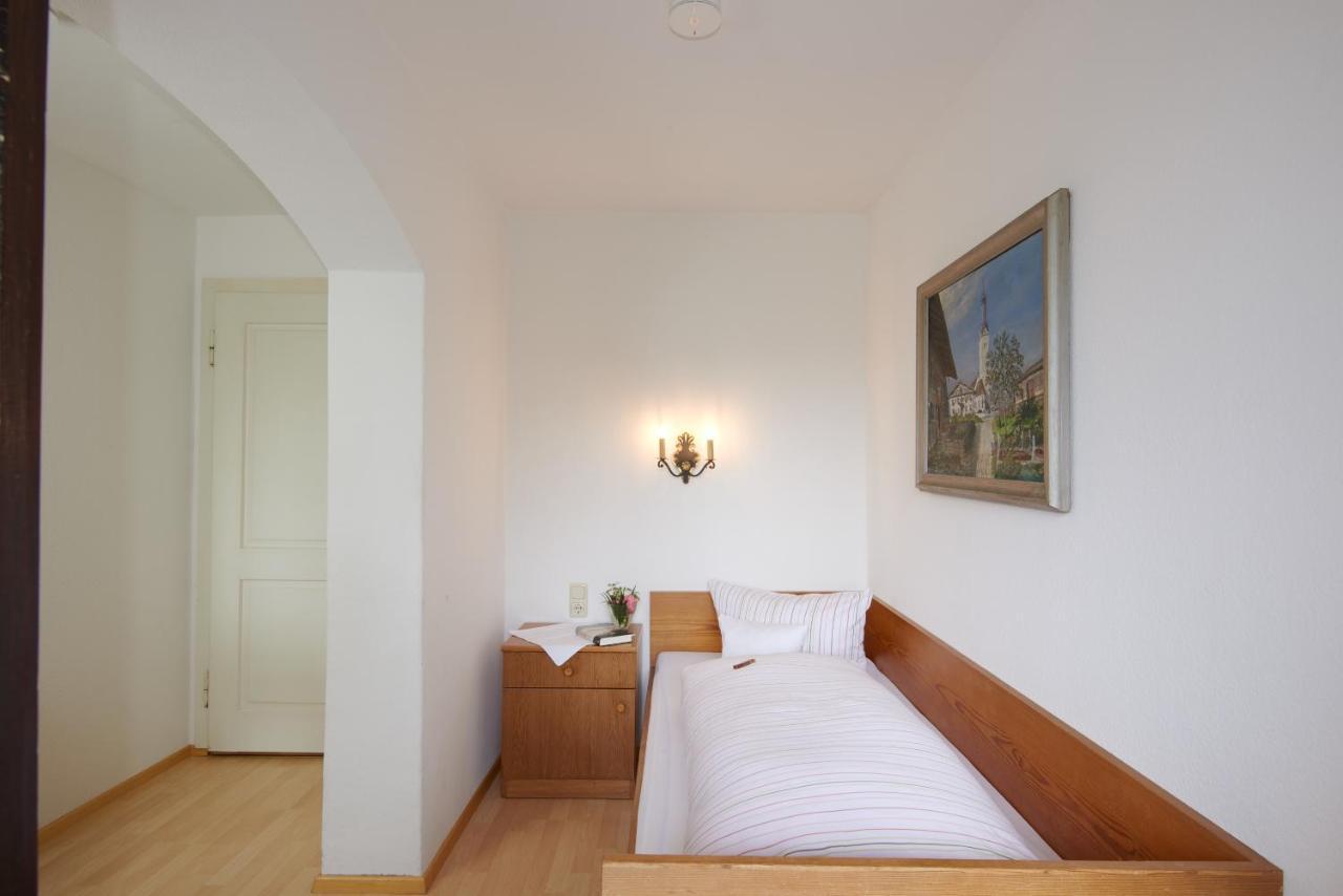 Alter Ziehbrunnen Hotel Bad Endorf Bagian luar foto